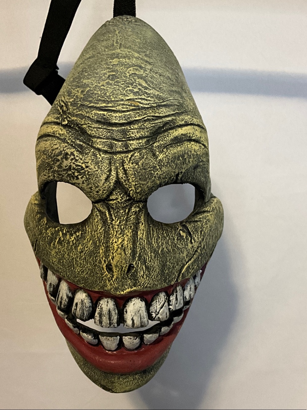 Creepy Green Halloween Kids Mask with Grinning Teeth